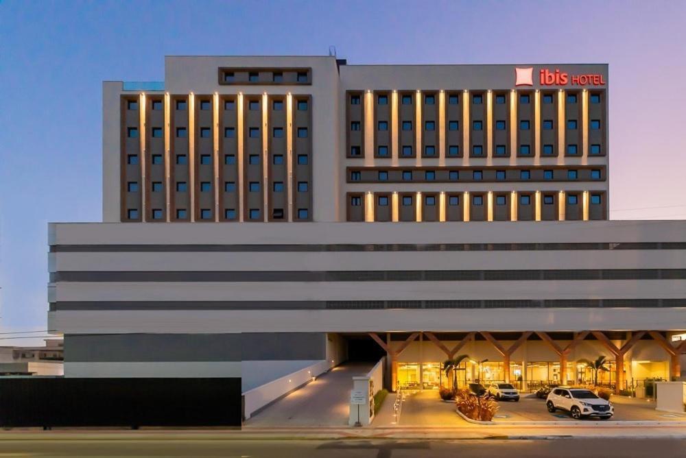 Hotel Ibis Tubarão Esterno foto
